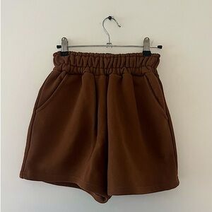 FRANKIE SHOP 100% COTTON JERSEY JAMIE SHORTS IN BROWN SIZE XS